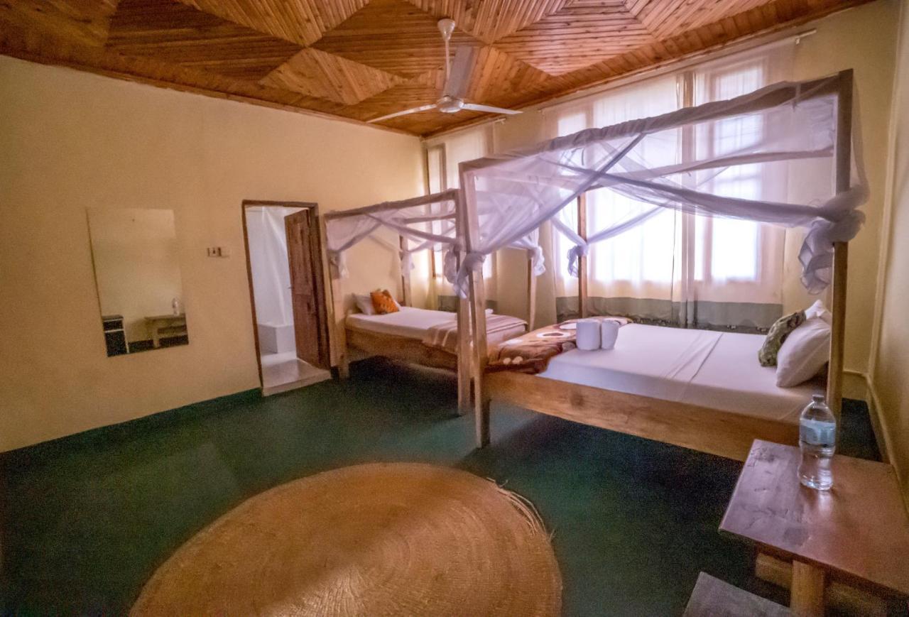 The Secret Garden Hotel モシ エクステリア 写真