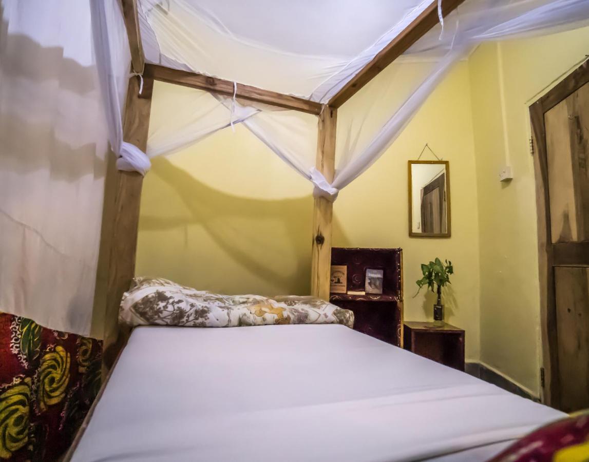 The Secret Garden Hotel モシ エクステリア 写真
